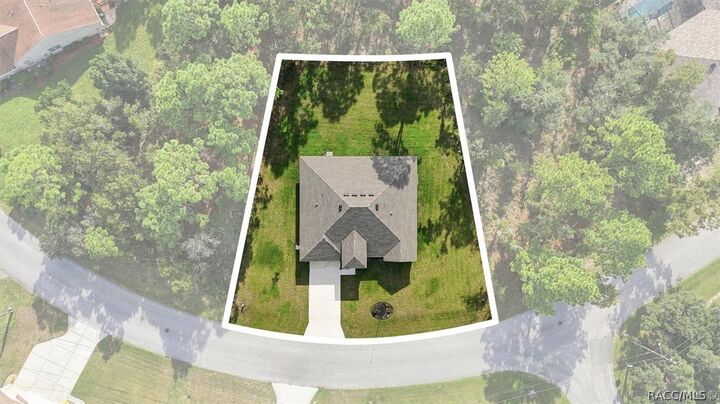 Property Photo: 12 Pagoda Drive FL 34446