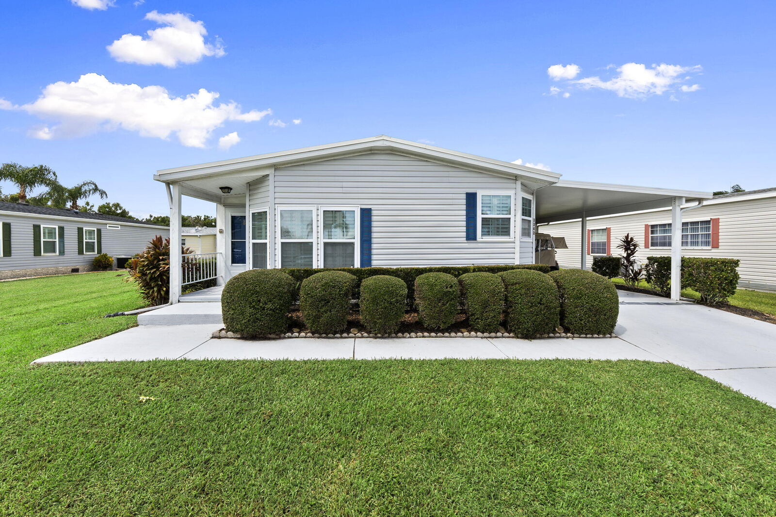 Property Photo:  3342 Columbrina Circle  FL 34952 