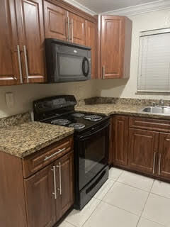 Property Photo:  1925 Madison Street 23  FL 33020 