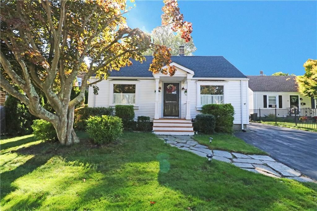 Property Photo:  12 Beacon Terrace  RI 02842 