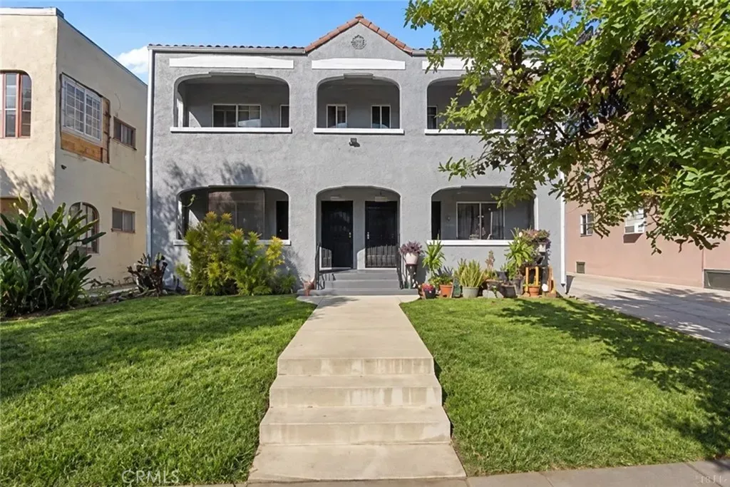 Property Photo: 4051 W 21st CA 90018
