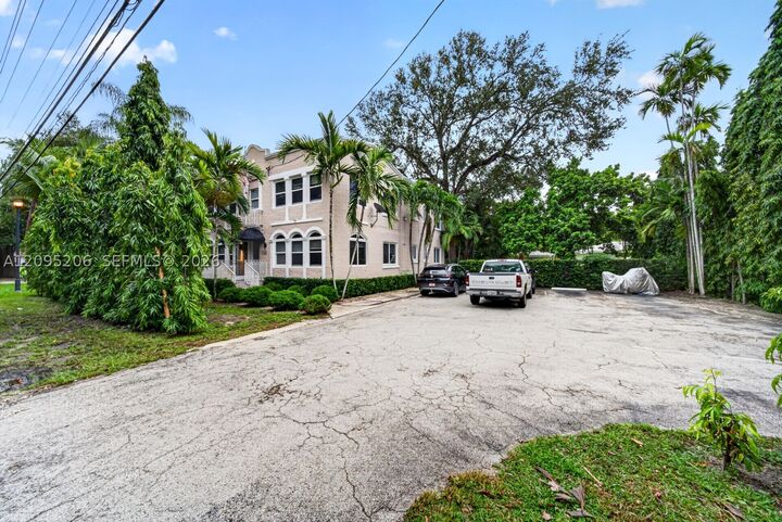 Property Photo:  928 Bird Rd 3  FL 33146 