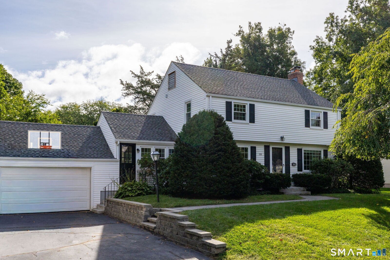 Property Photo: 110 Richmond Lane CT 06117