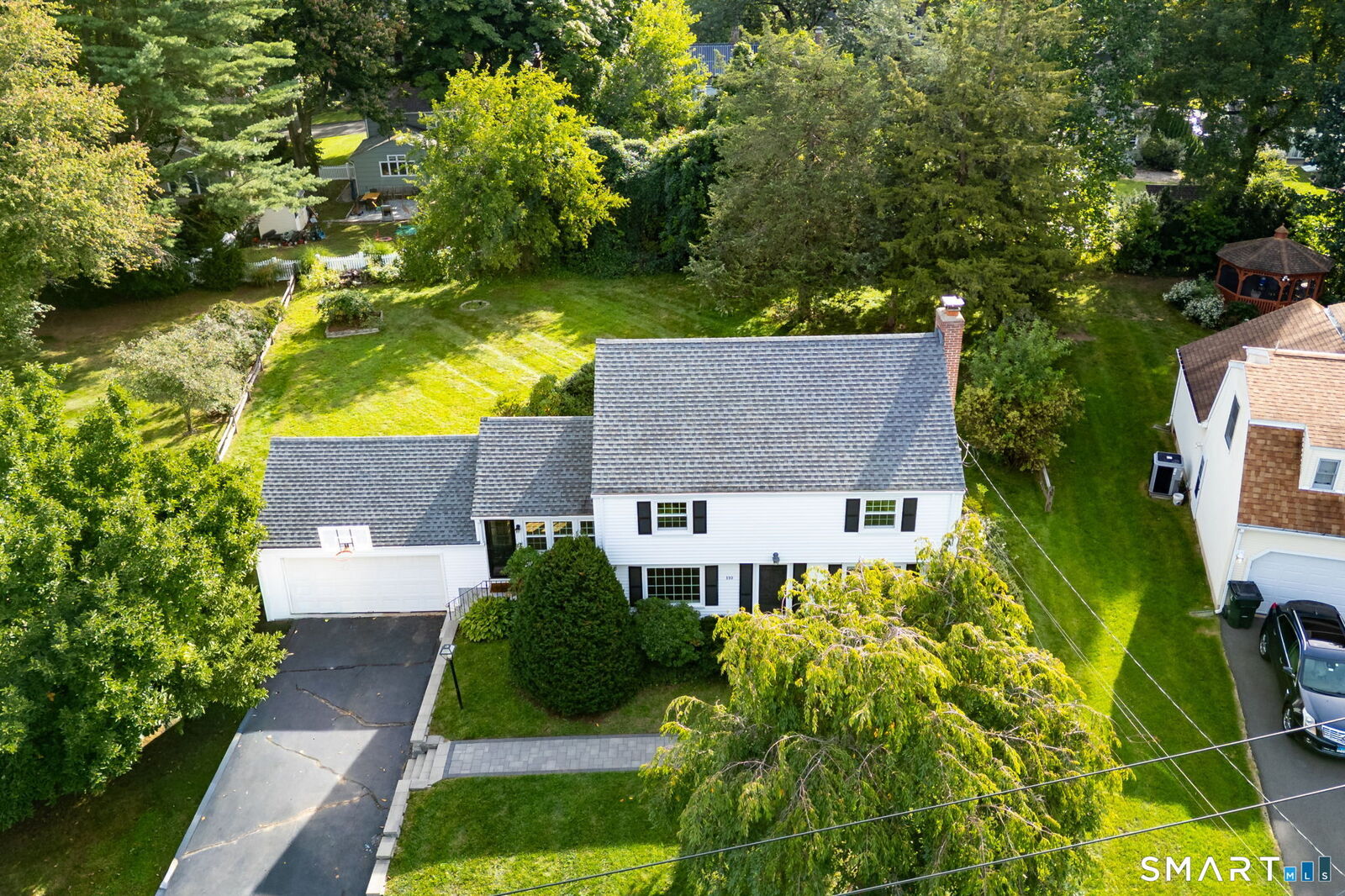Property Photo:  110 Richmond Lane  CT 06117 