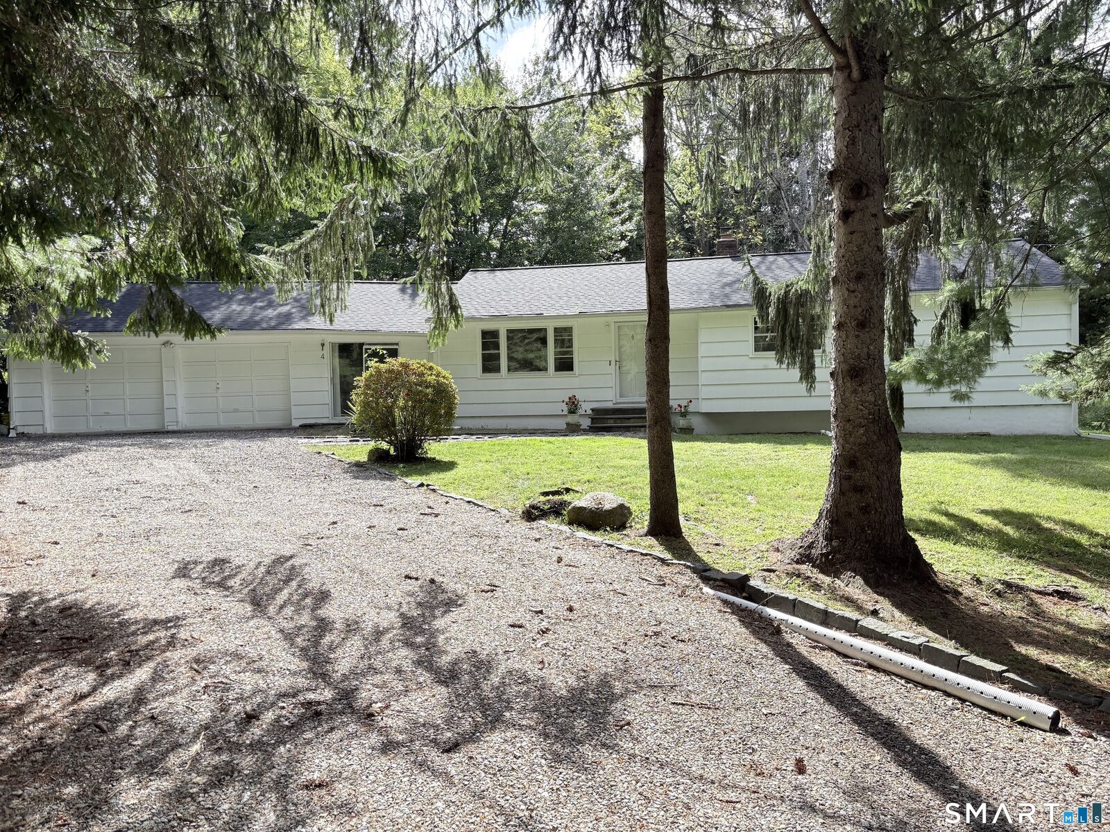 Property Photo:  4 Osborn Lane  CT 06468 
