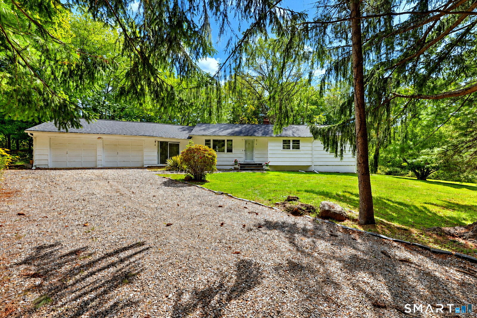 Property Photo:  4 Osborn Lane  CT 06468 
