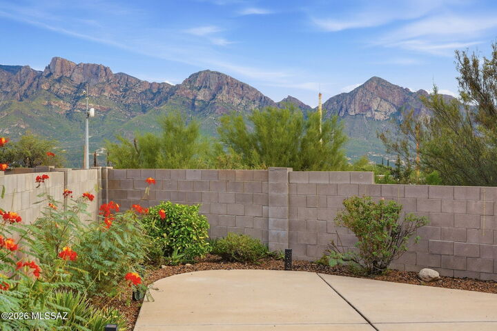 Property Photo:  12114 N Jarren Canyon Way  AZ 85755 