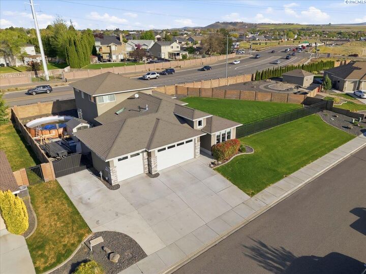 Property Photo: 2576 Tiger Lane WA 99352