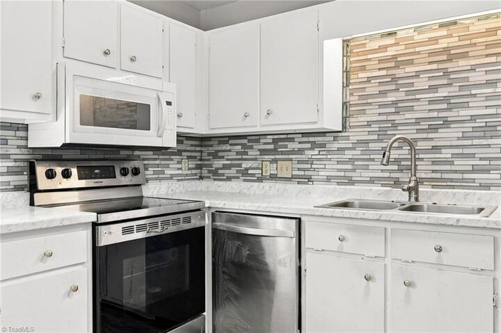 Property Photo:  1627 N Hamilton Street  NC 27272 
