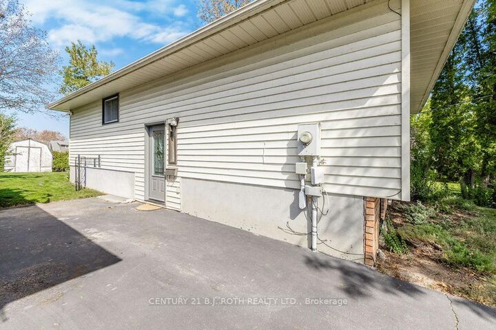Property Photo:  234 Oxford Street  ON L3V 1H7 
