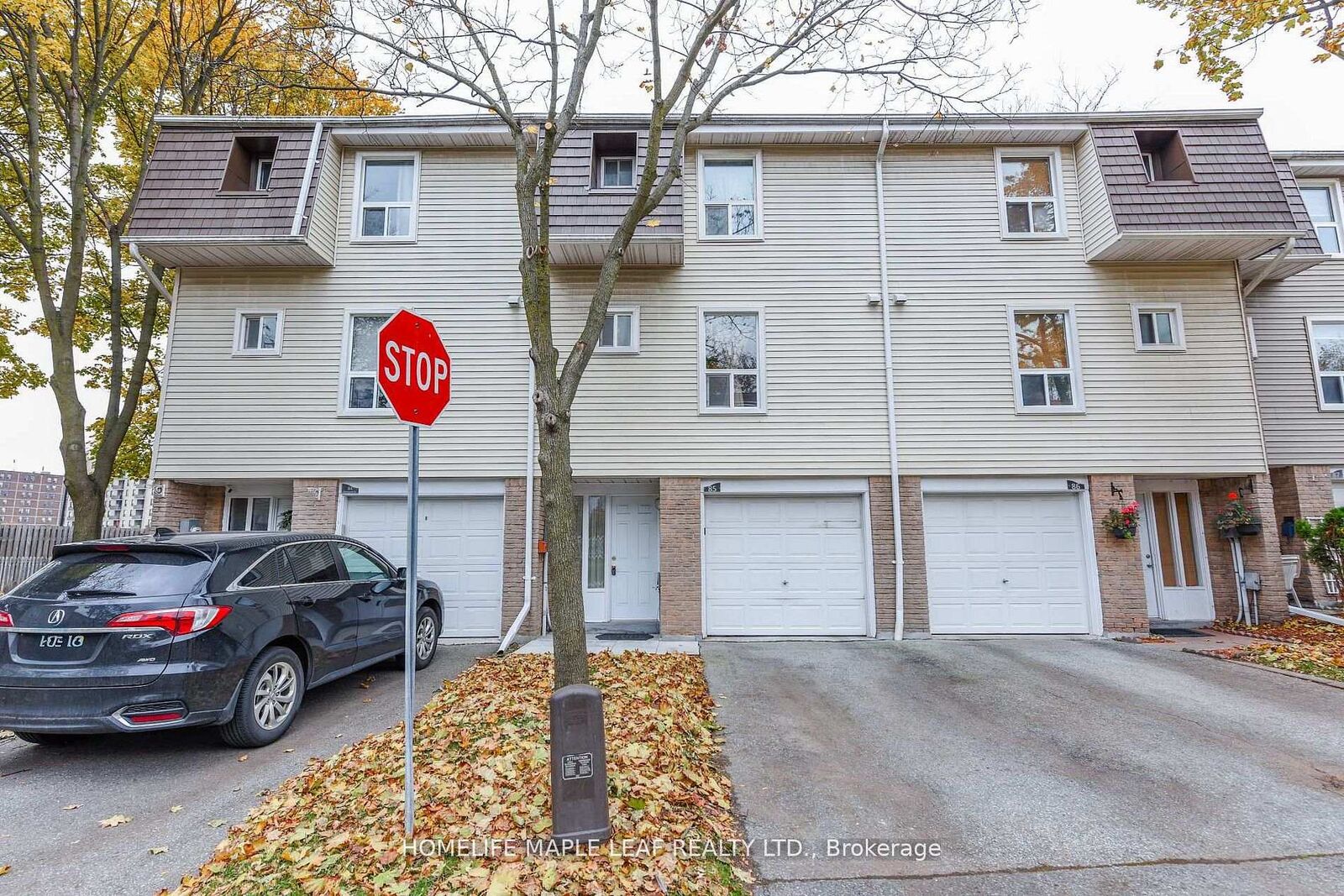 Property Photo: 85 Enmount Drive ON L6T 4C9