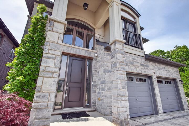 Photo de la propriété: 31 Dorr Court ON L9K 0H4