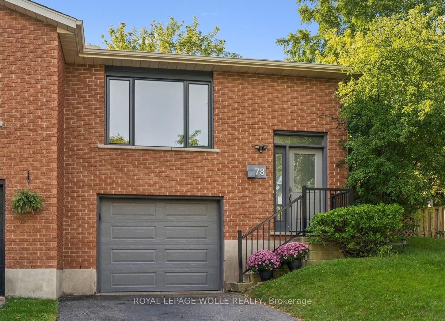 Property Photo:  78 Old Huron Court  ON N2R 1L7 