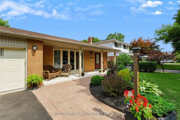 Photo de la propriété:  659 Cherrywood Drive  ON L7T 3W9 