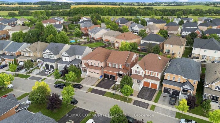 Property Photo: 1775 Finkle Drive ON L1K 0R4
