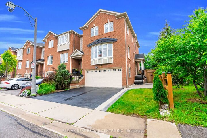 Photo de la propriété:  2435 Coho Way N  ON L6M 0G7 