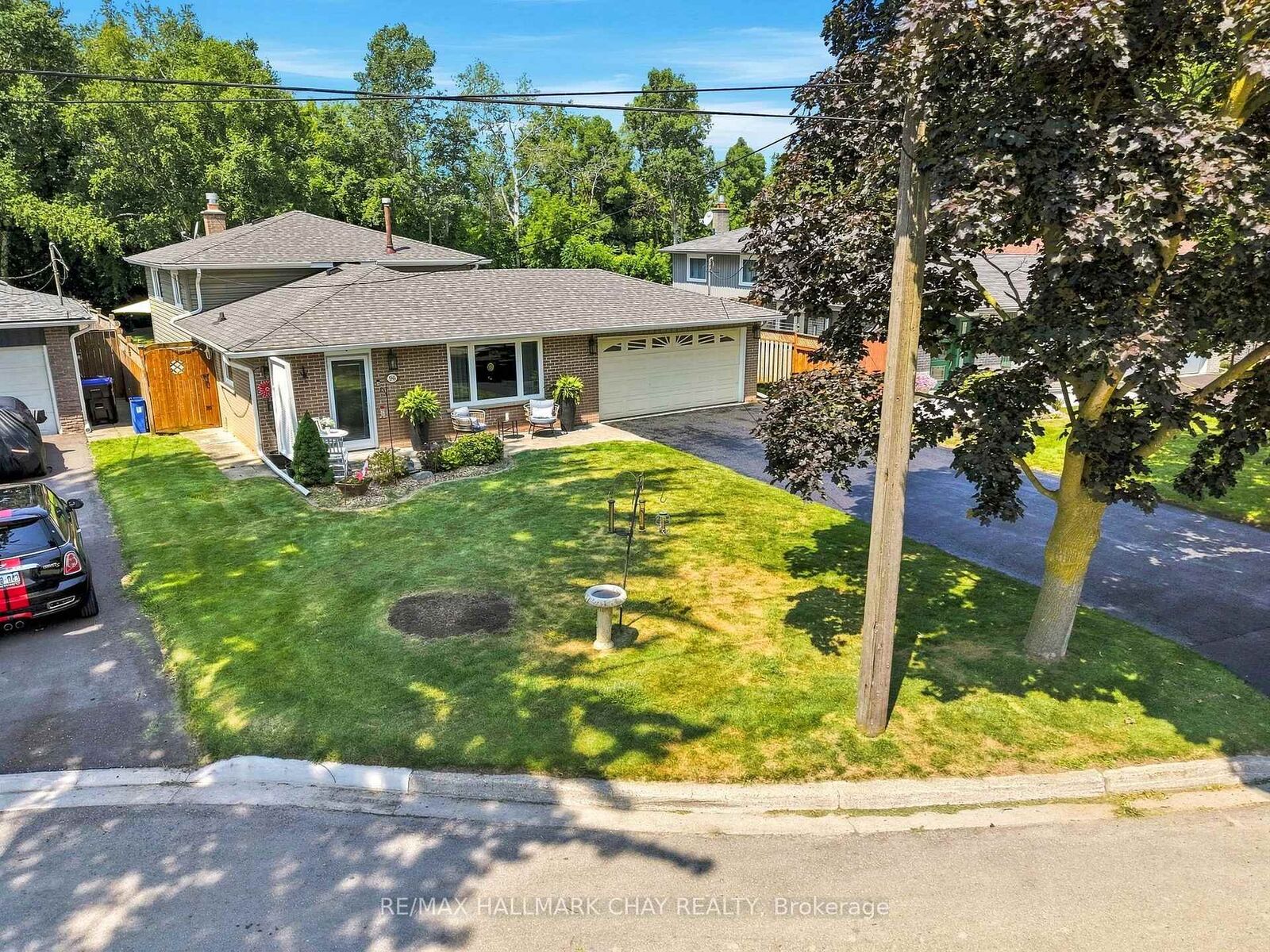 Property Photo:  96 Maple Avenue W  ON L0G 1A0 