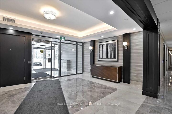 Property Photo:  101 Shoreview Place 231  ON L8E 0K3 