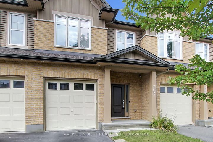 Property Photo:  303 Wood Acres Grove  ON K1T 0M5 