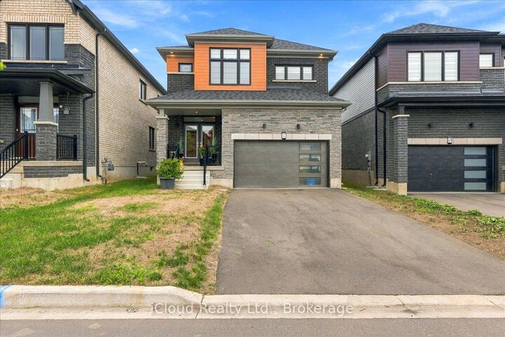 Property Photo: 47 Wintergreen Crescent ON N3W 0H8