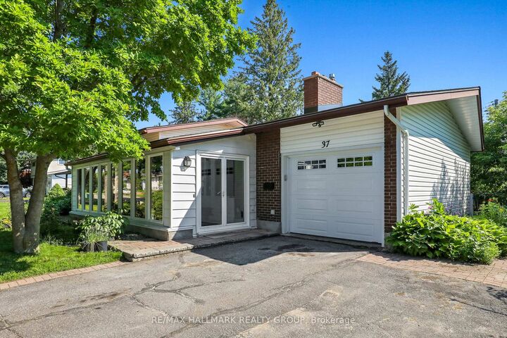 Photo de la propriété:  37 Lyall Street  ON K2E 5G7 