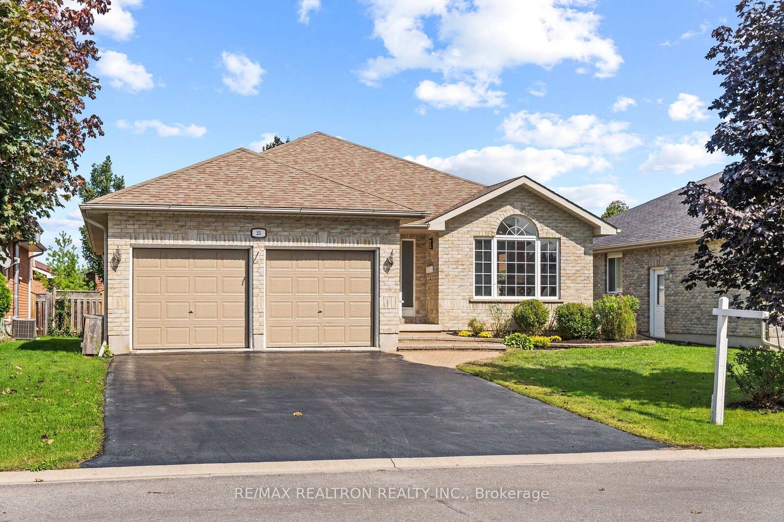 Property Photo: 25 Linden Lane ON K8N 5W9