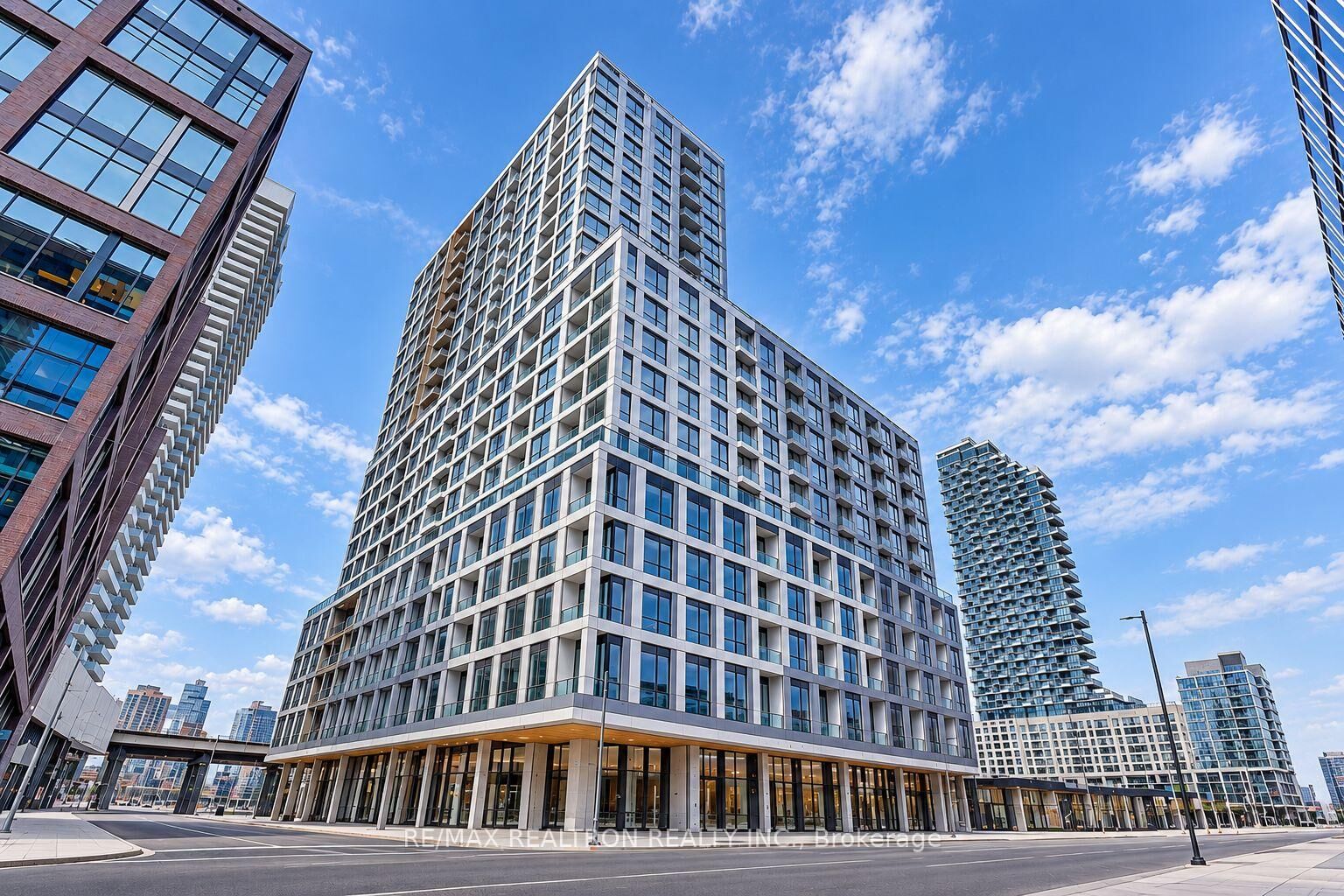 Property Photo:  15 Richardson Street 705  ON M5A 0Y5 