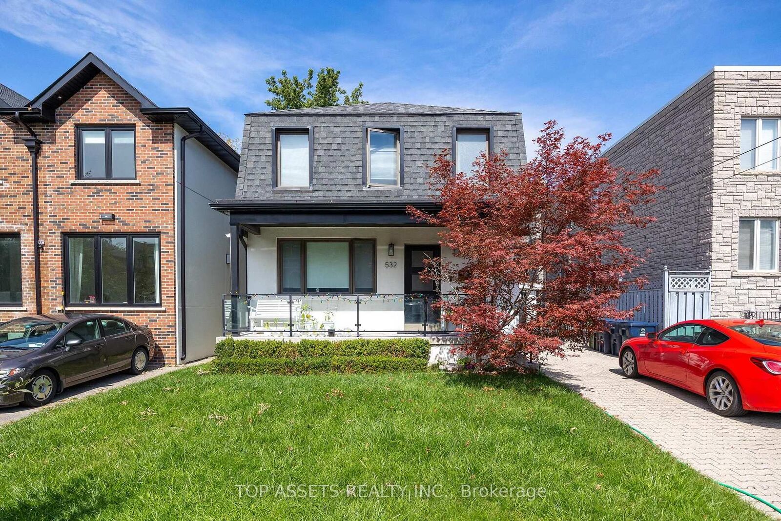 Property Photo:  532 (Bsmt) Glengrove Avenue W  ON M6B 2H4 