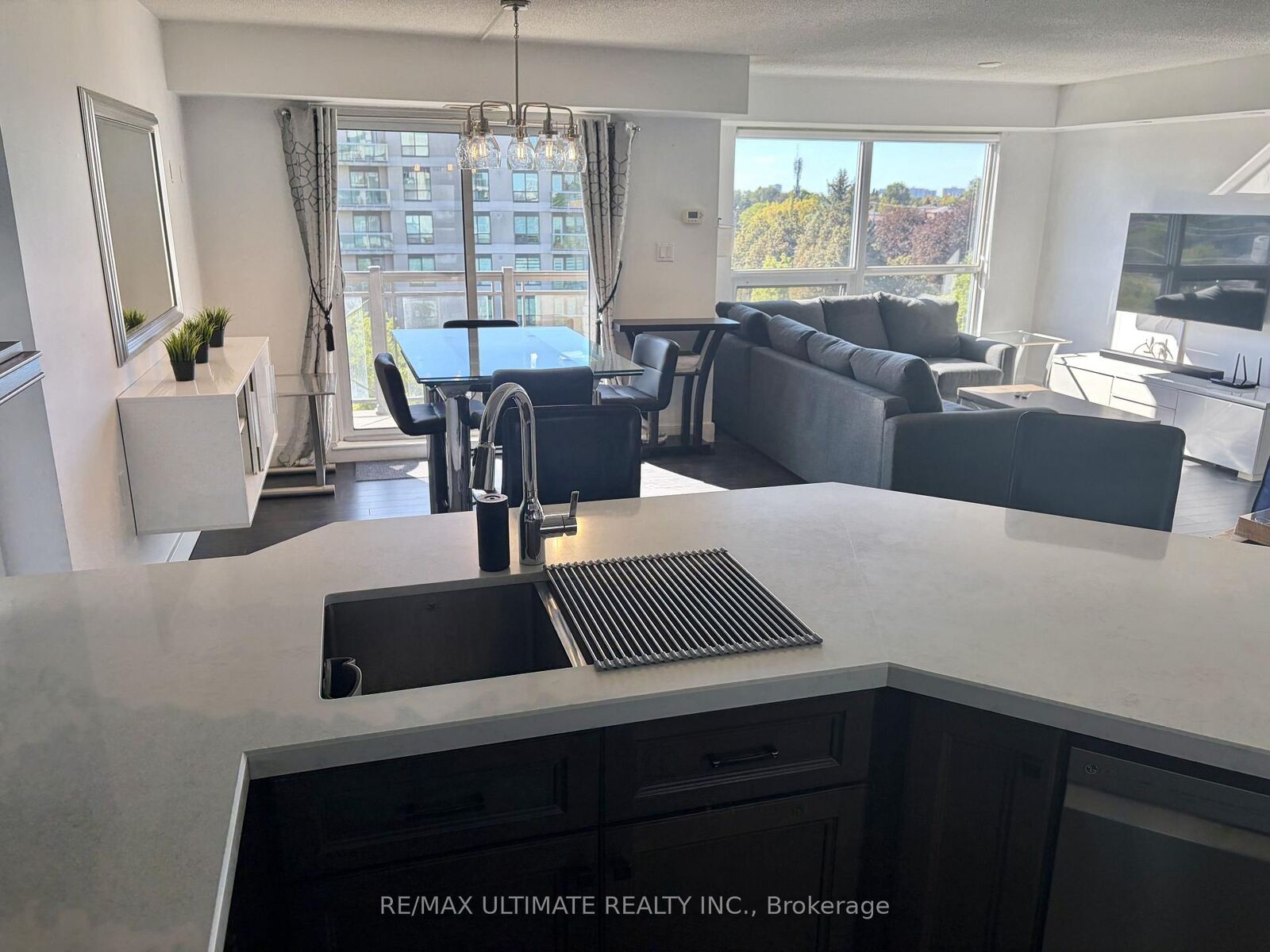 Property Photo:  872 Sheppard Avenue W 513  ON M3H 5V5 