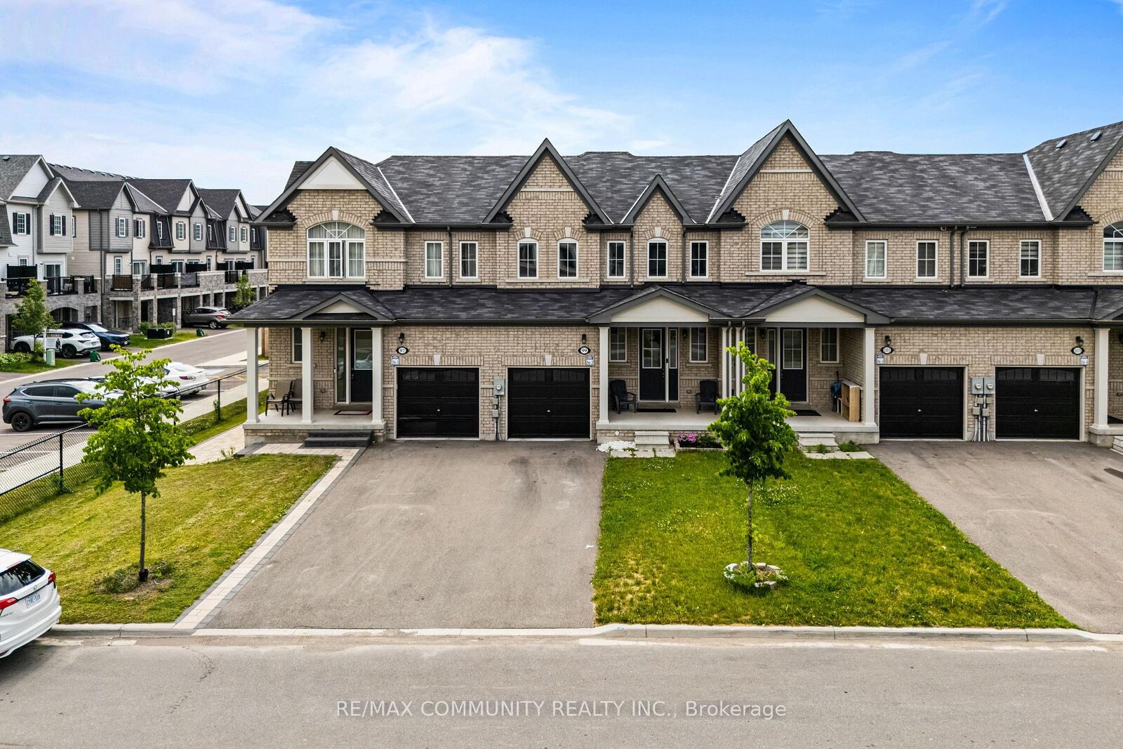 Property Photo:  99 Bill Hutchinson Crescent  ON L1C 4T5 
