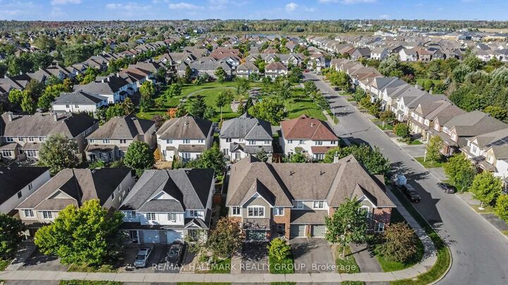 Photo de la propriété:  768 White Alder Avenue  ON K1T 0E9 