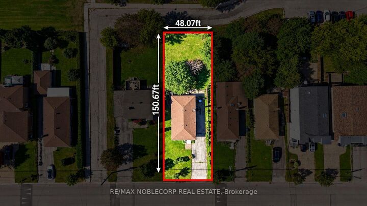 Property Photo: 66 Gooderham Drive ON M1R 3G7