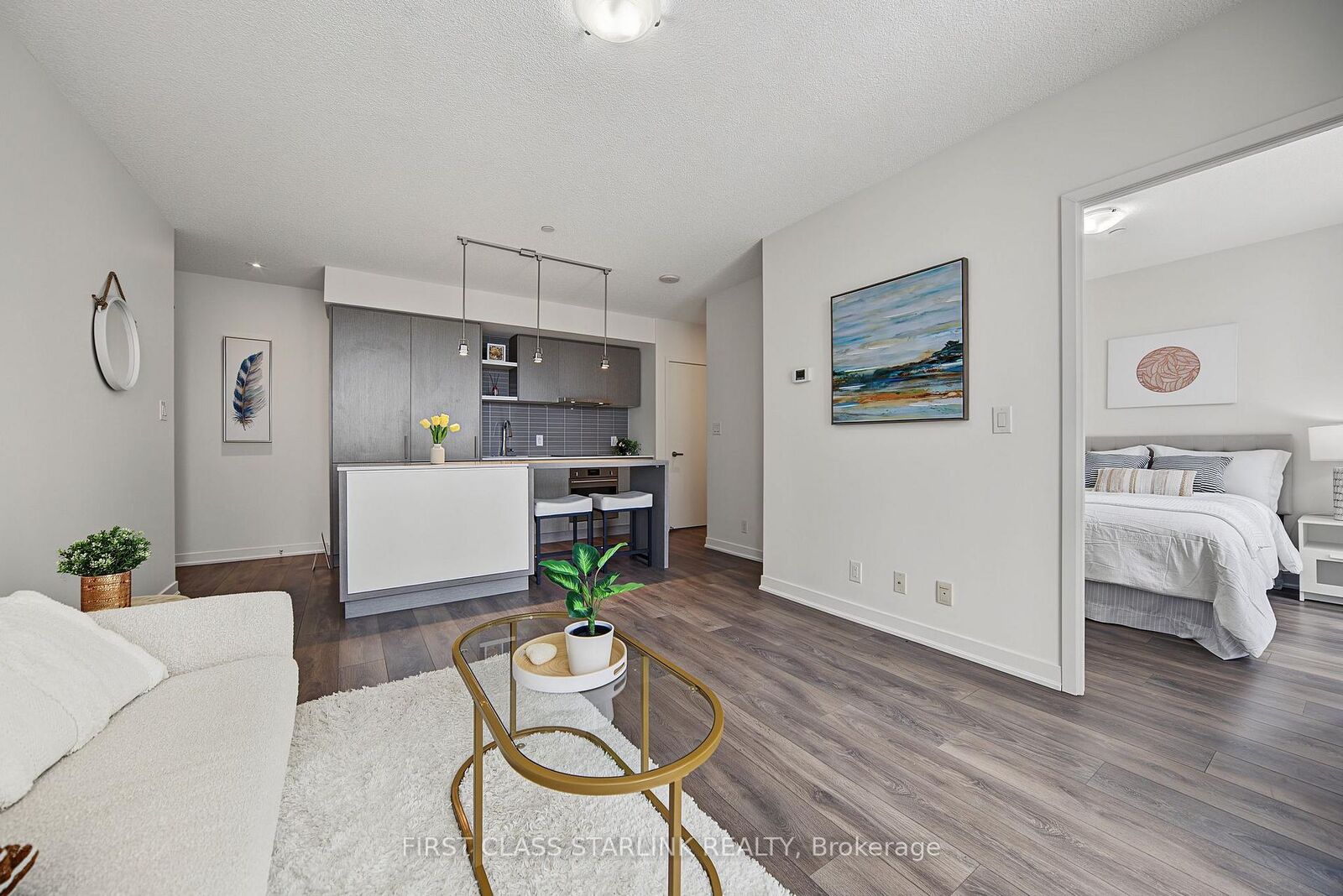 Photo de la propriété: 100 Harbour Street 2801 ON M5J 0B5