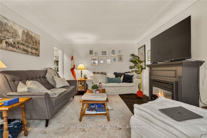 Property Photo:  15 Mapes Avenue  ON L8S 2K3 