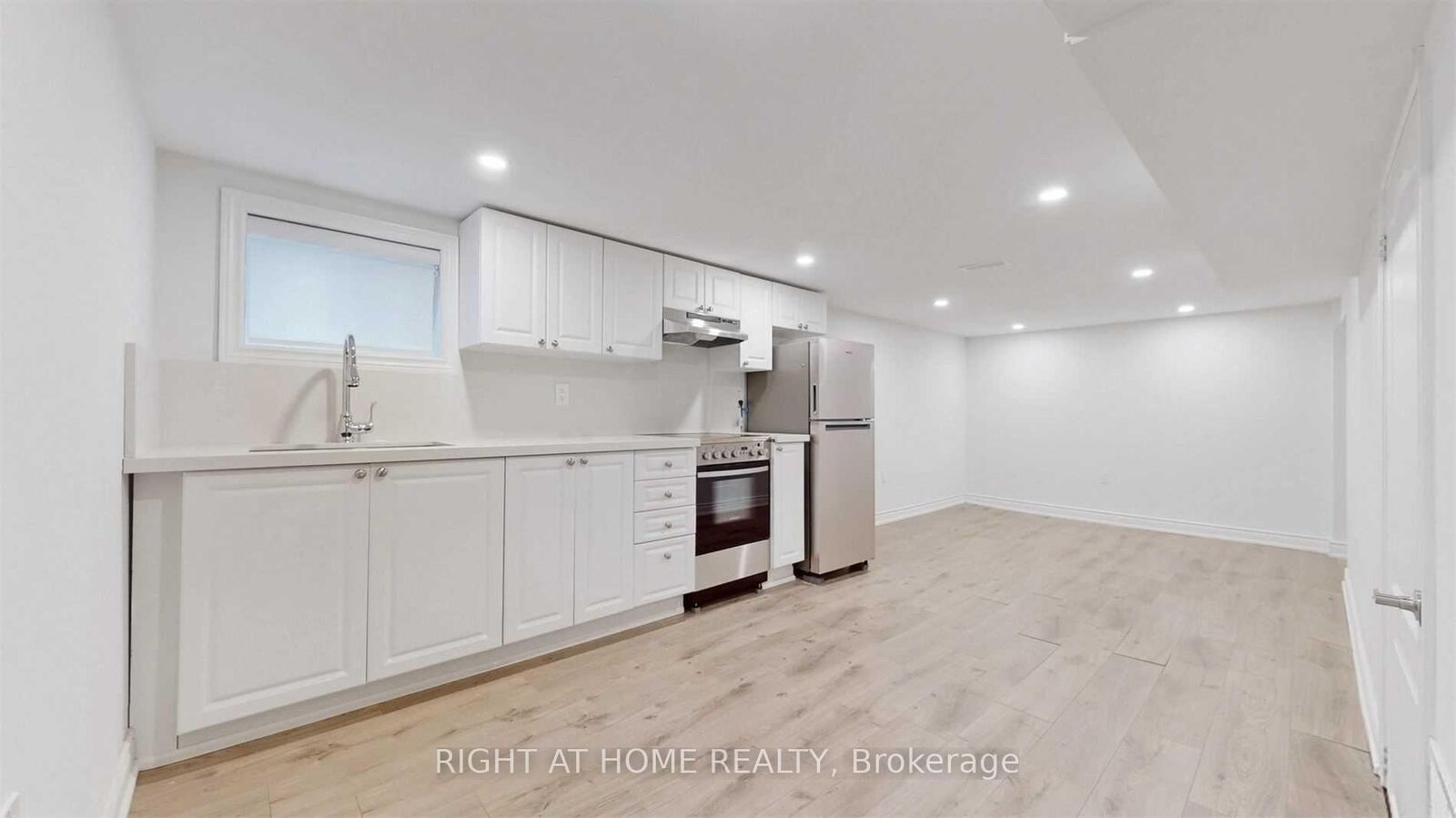Property Photo:  8 Airley Crescent Bsmt  ON M4J 4H6 