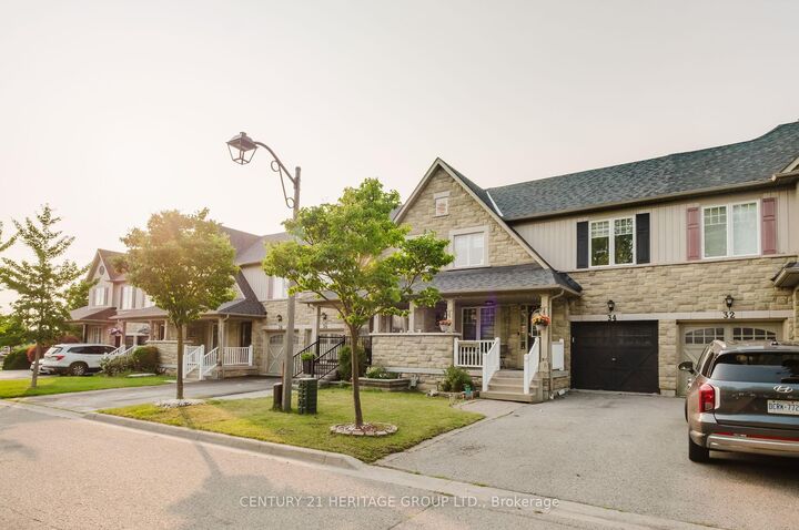 Property Photo:  34 Haverhill Crescent  ON L1R 3E7 