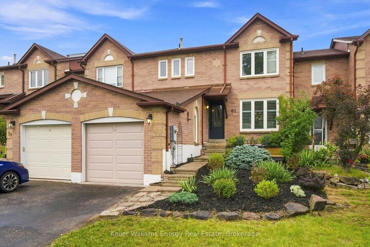Photo de la propriété: 61 Fernbank Place ON L1R 1T1