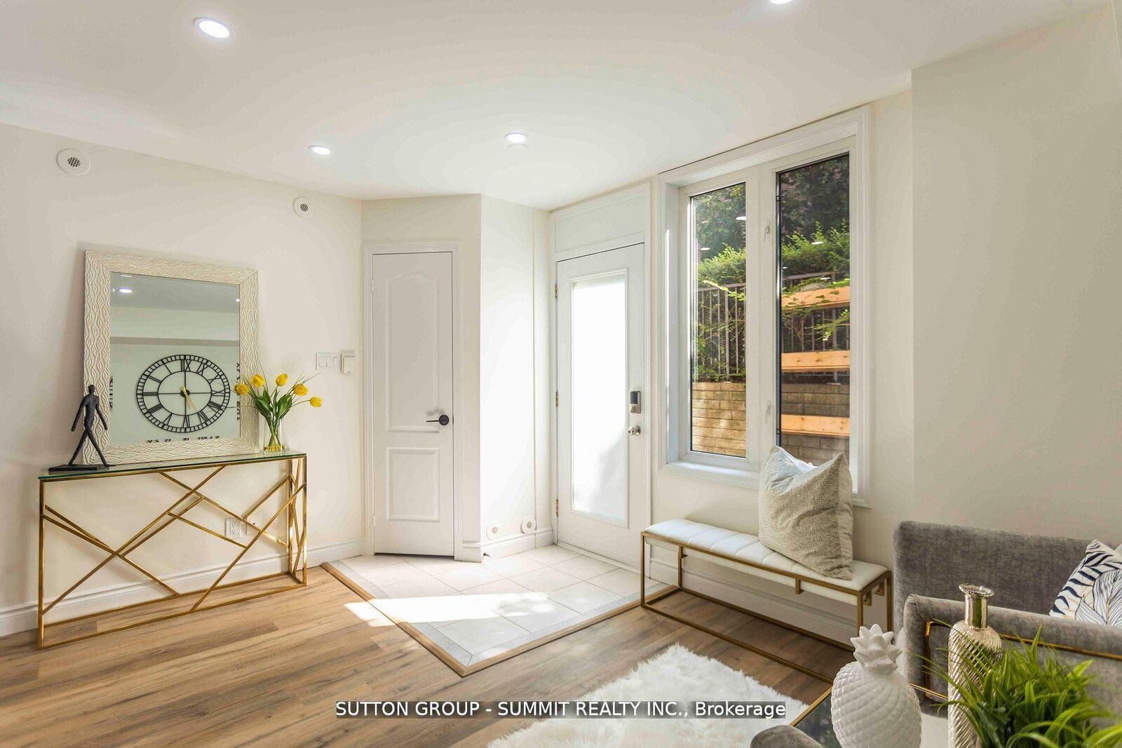 Property Photo:  12 Douro Street 421  ON M6K 0A1 