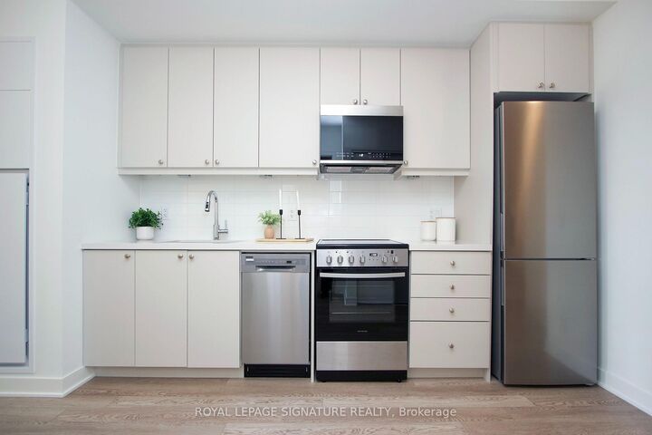 Property Photo: 51 Clarington Boulevard 613 ON L1C 7J8