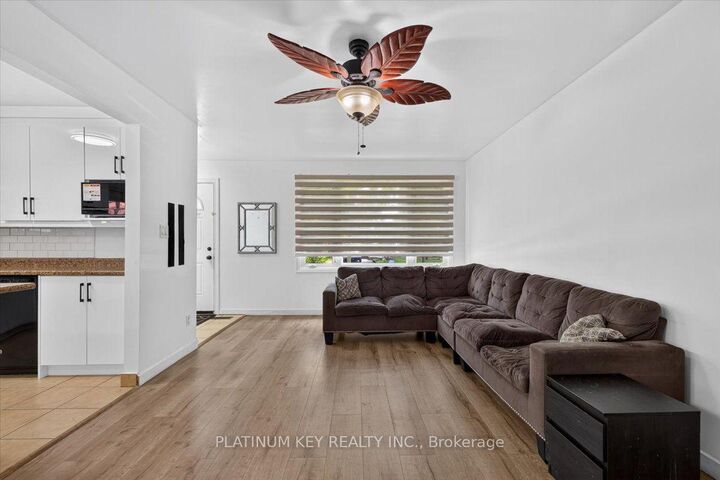 Property Photo:  15 Garland Crescent  ON N5V 1N4 