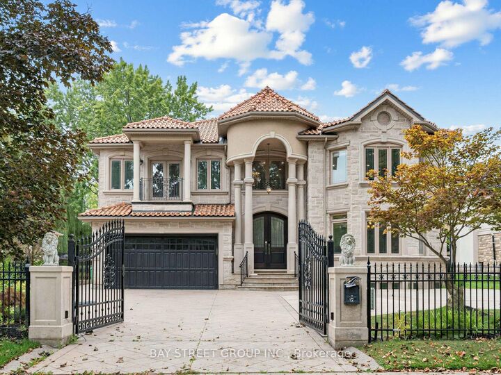 Property Photo:  2334 Hammond Road  ON L5K 1T2 