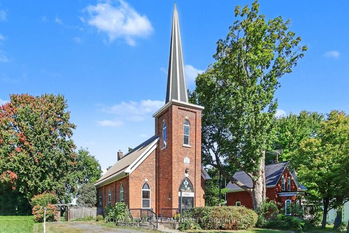 Photo de la propriété:  10565 Main Street  ON K0E 1W0 