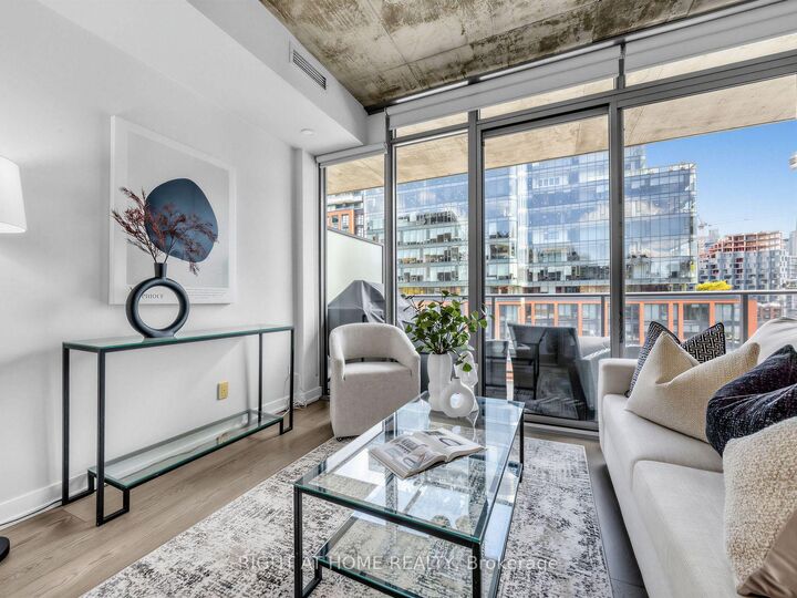 Photo de la propriété:  650 King Street West Street W 708  ON M5V 1M5 