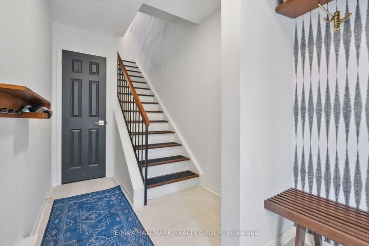Property Photo:  20 Charlevoix Street 34  ON K1L 8K5 