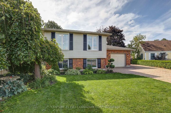 Photo de la propriété: 24 Erinlea Drive ON N5R 5N8