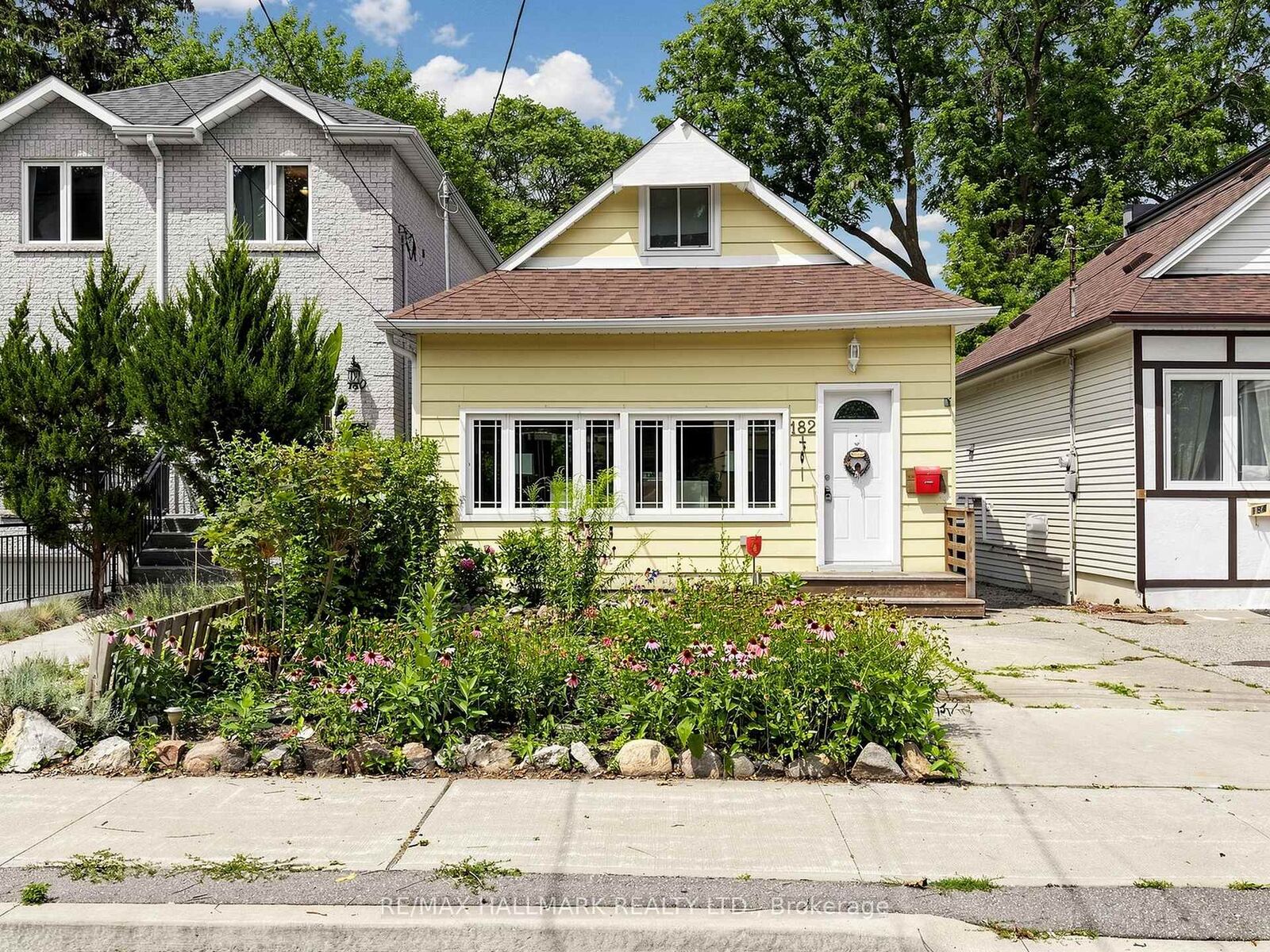 Property Photo:  182 Holborne Avenue  ON M4C 2R8 