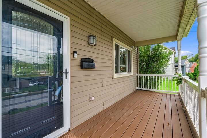 Property Photo:  318 Academy St  PA 15106 
