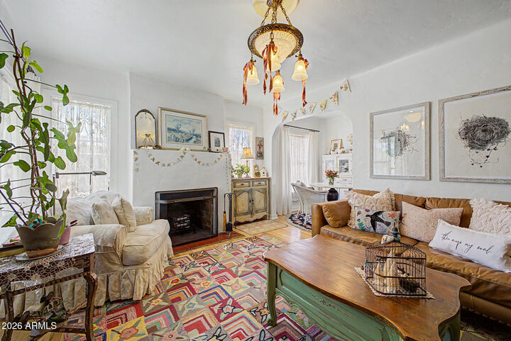 Property Photo:  1517 W Willetta Street  AZ 85007 