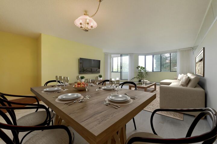 Property Photo:  1442 Foster Street 407  BC V4B 3X7 