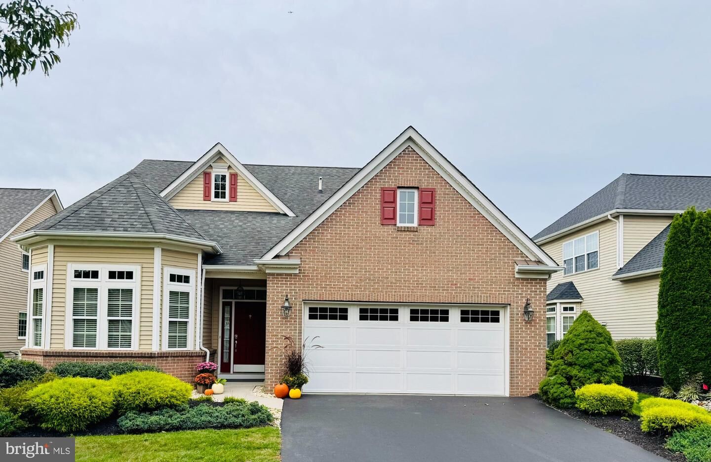 Property Photo:  32 Orleans Street  NJ 08550 